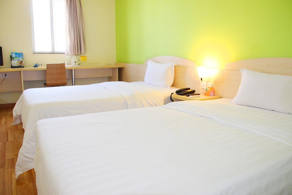 7Days Inn Guangzhou Tianhe Tangxia Junjing Huayuan Bagian luar foto