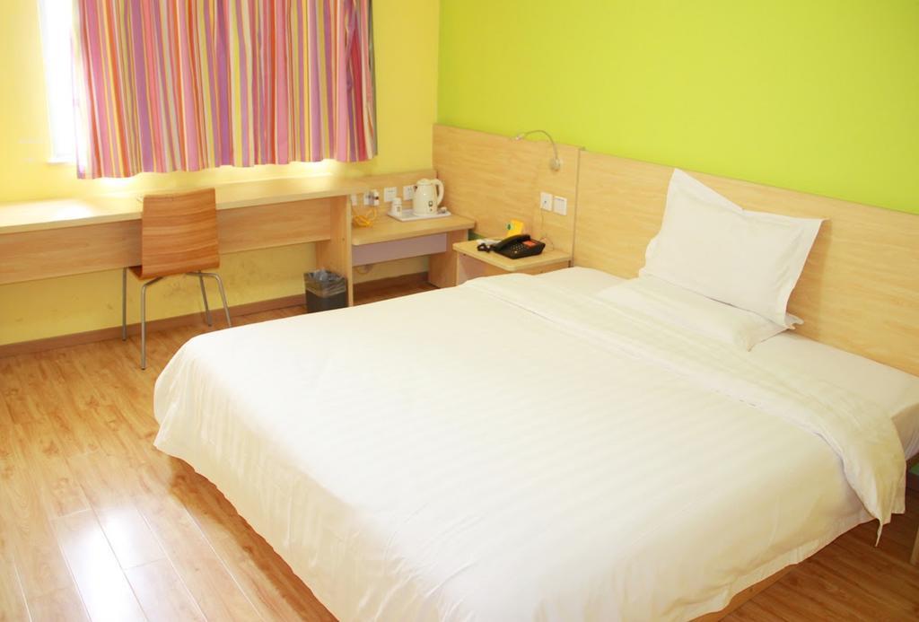 7Days Inn Guangzhou Tianhe Tangxia Junjing Huayuan Bagian luar foto